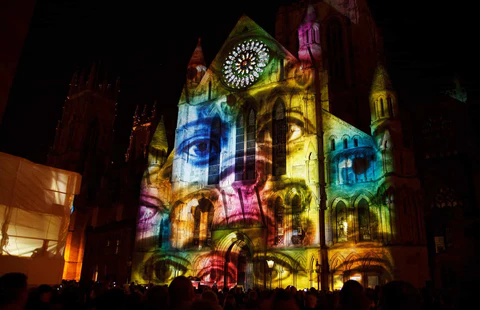 transparent display vs projection