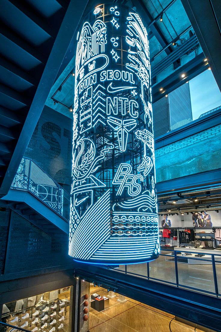 Cylindrical LED screen